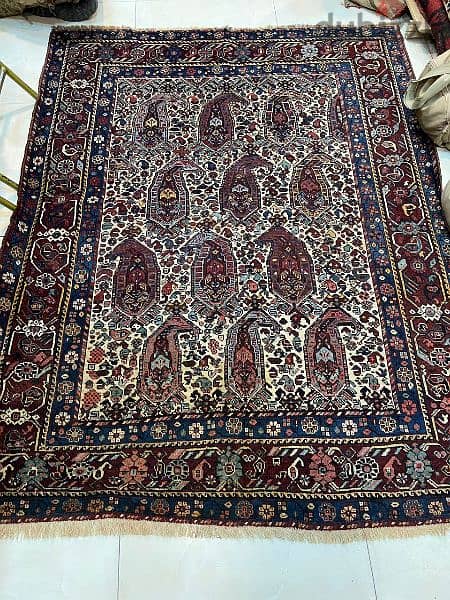 antique carpet Shiraz neyriz 110 to 120 years old 0