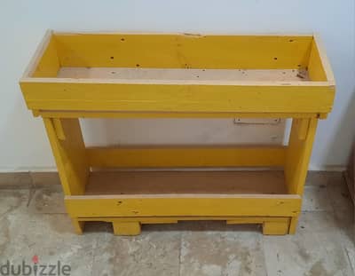 PLANTER STAND