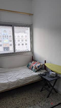 Bed space for rent in Ruwi opposite appollo Sugar Hospital.
