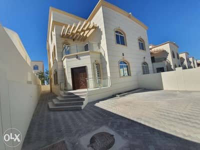 Nice villa in Surr Al Hadid near beach contact me in whatsapp