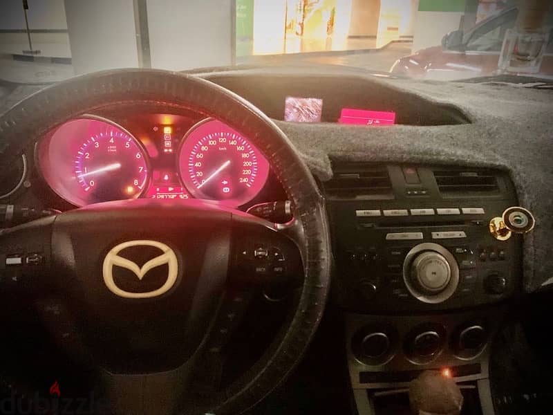 Mazda 3 2011 8