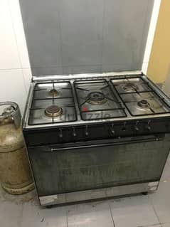 Good Condition Free Standing Stove/Cooker + Gas Cylinder Only OMR 45