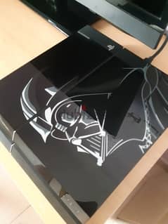 Playstation 4 Limited Edition (Controller, TV included)