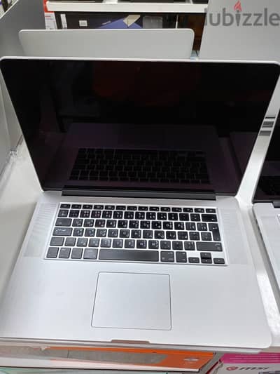 Apple MacBook Pro 2015 core i7 16GB Ram / 256GB Storage