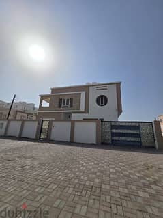 Excellent 4+1 BR Villa in Al Mawaleh North