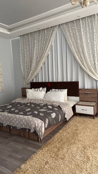 5 set bedroom furniture for sale للبيع ٥ قطع غرفة نوم 3