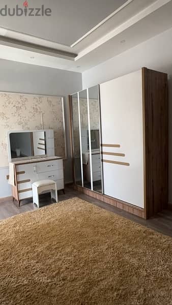 5 set bedroom furniture for sale للبيع ٥ قطع غرفة نوم 4