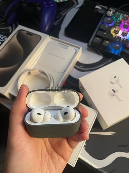 Apple airpods pro 2 ( used for 3 days ) 1