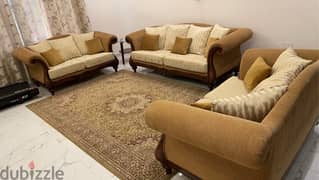Elegant 7-Seater 3-Piece Sofa Set for Sale – Excellent Condition!