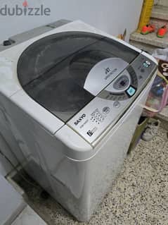 good condition automatic washing machine