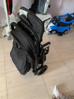 Two way facing stroller in brand new condition