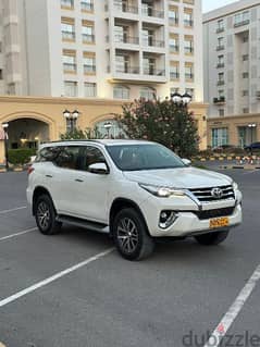 Toyota Fortuner 2018 Oman car V6 0