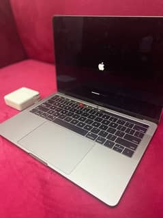 MacBook Pro 13” 0