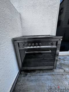 Ariston 5 burner stove with Large oven