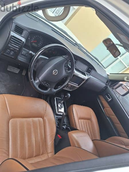 Nissan Safari For Rent 30 rial 4