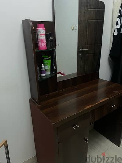 dressing table