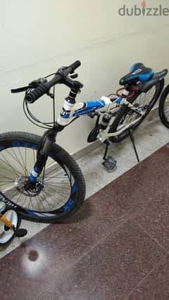 Kids 2 Bycycle for sale in good condition in Azaiba (expat leaving))