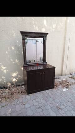 Drassing table 12 rial excellent condition mawalleh delivery available