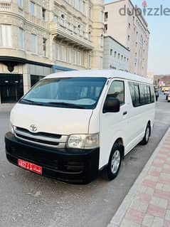 Toyota Hiace Bus MID ROOF 2010 0