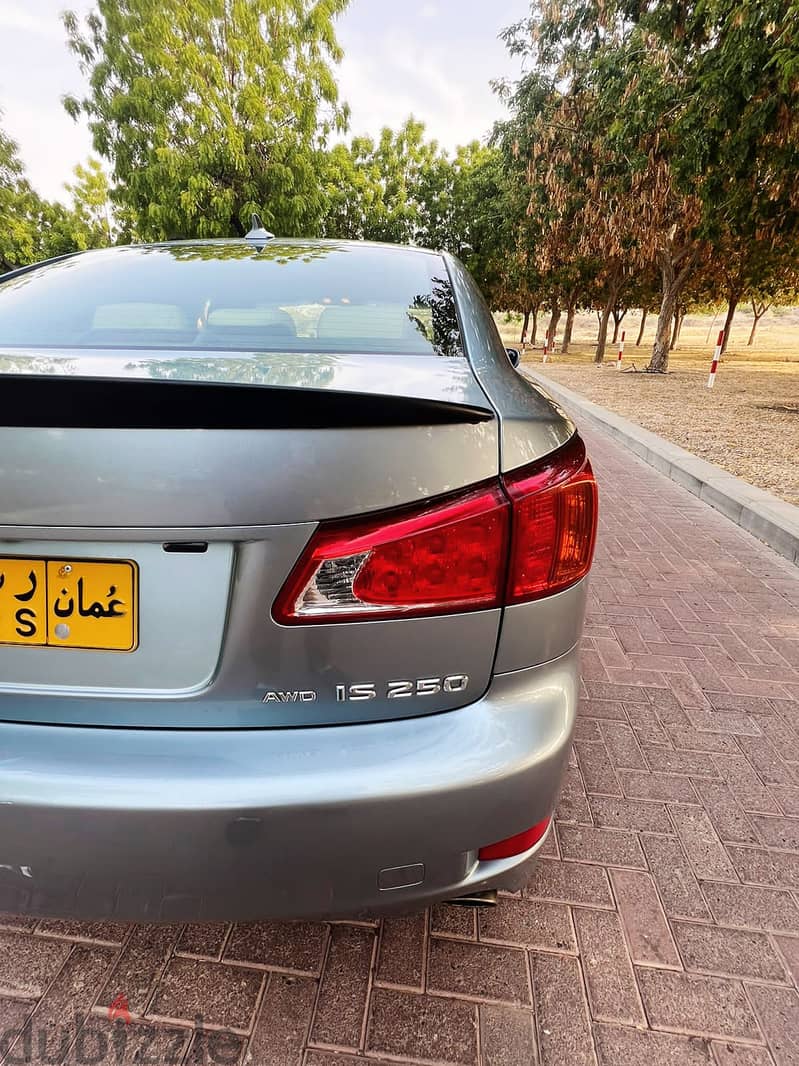 Lexus IS-Series 2010 All wheel. Drive for sale. In. Muscat 2