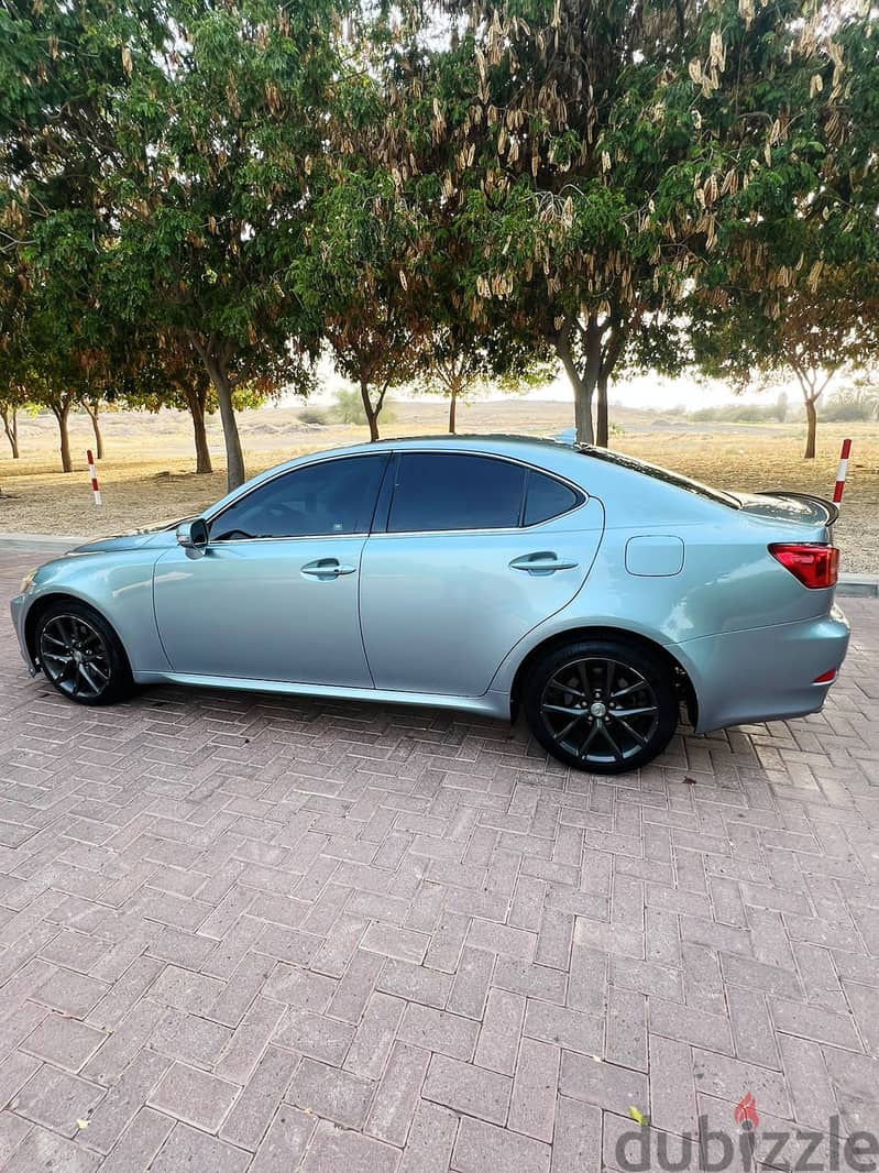 Lexus IS-Series 2010 All wheel. Drive for sale. In. Muscat 10