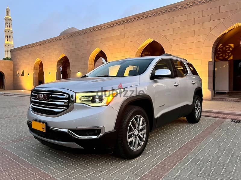 GMC Acadia 2019 Oman car Low milage Full history with GMC 0