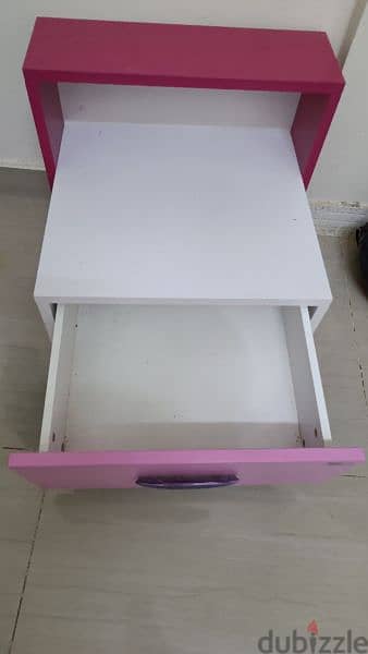 bed side table for kids 7