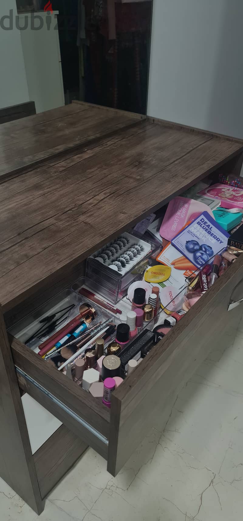 Dresser with mirror from pan home تسريحة مع مرايا من بان هوم 3