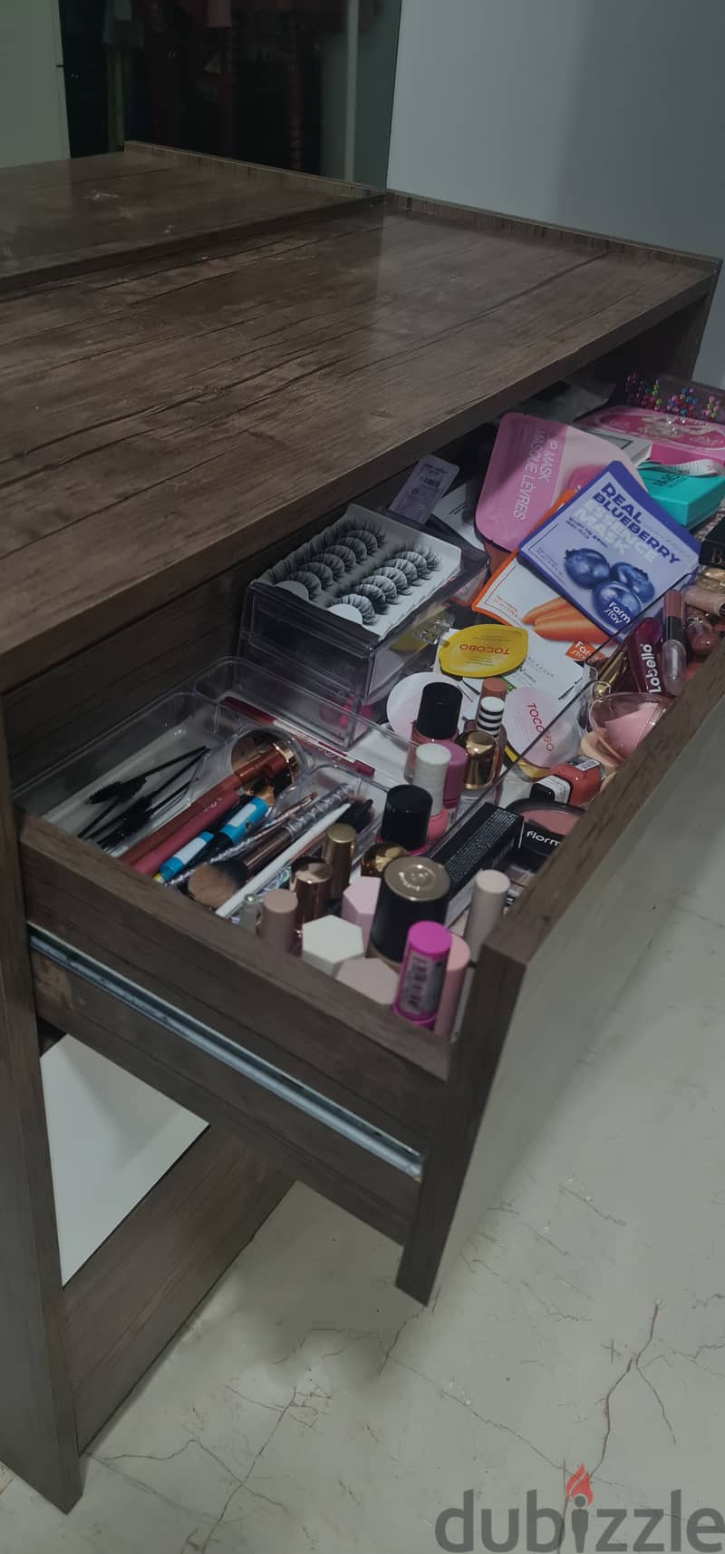 Dresser with mirror from pan home تسريحة مع مرايا من بان هوم 4