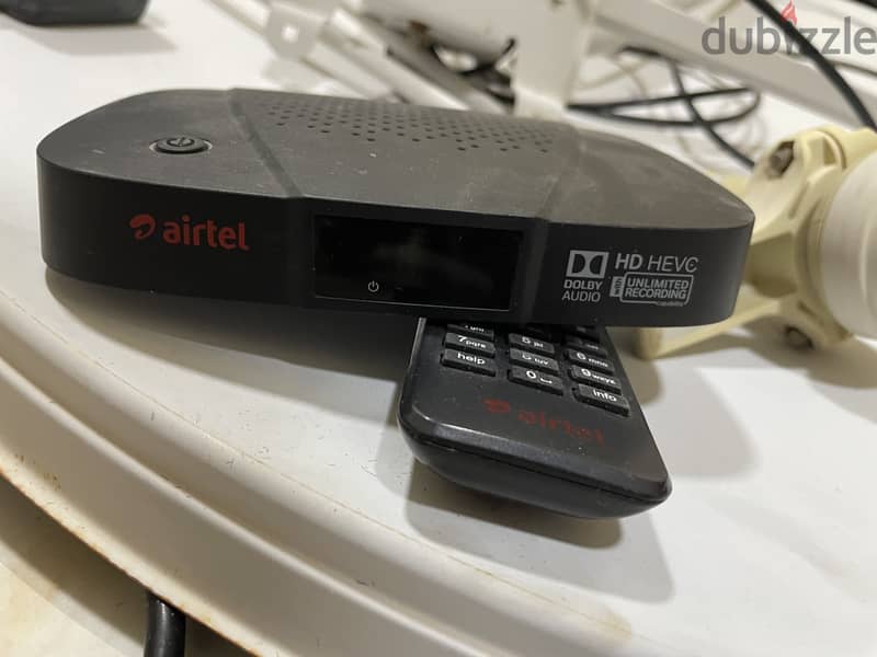Airtel HD receiver set and dish withLNB 0