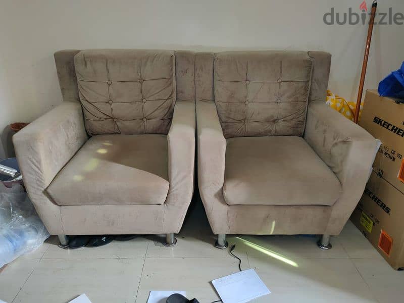 urgent sale single seater sofa 2 pc 0