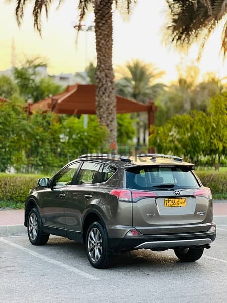 Toyota Rav 4 2018 Oman car 4