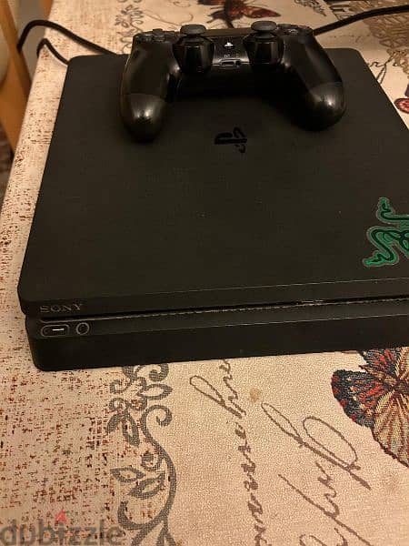 Sony PS4 with one controller 2