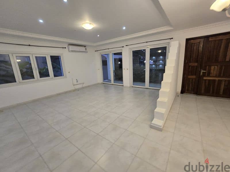 beautiful  open plan bright house with Seaview 3