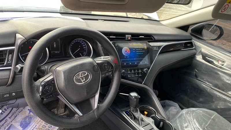 Toyota Camry 2018 9