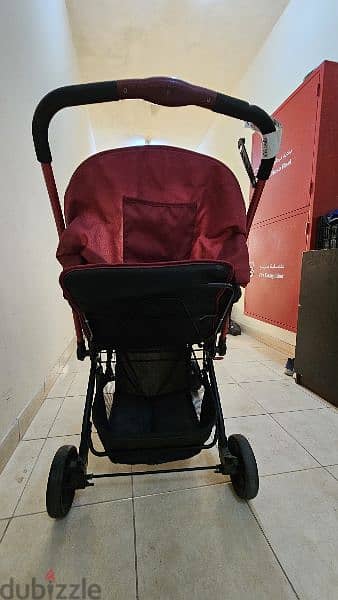 Mee-Mee brand baby Pram in excellent condition 1