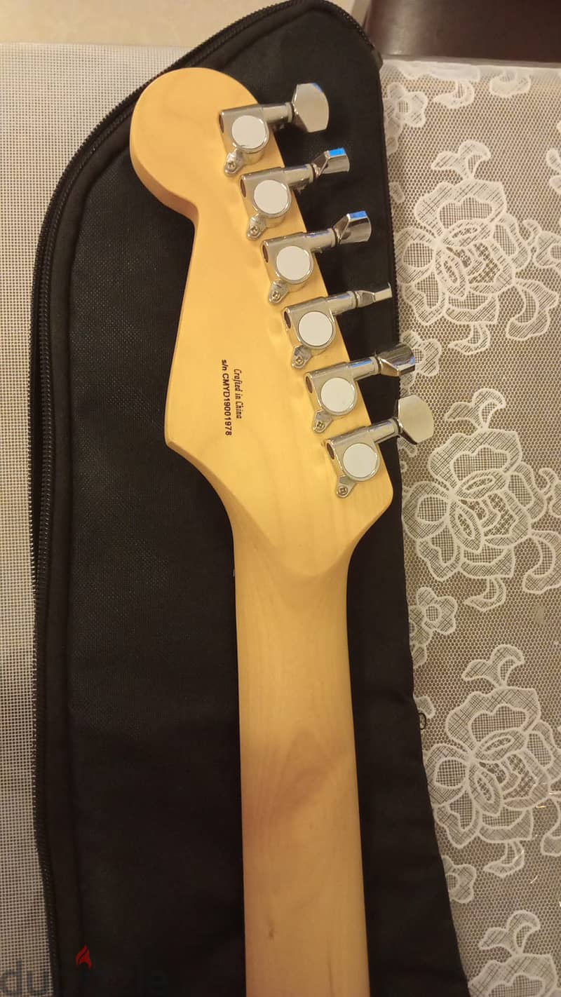 Fender Electric Guitar 6