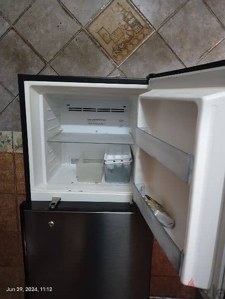 Hitachi refrigerator 260 liter 1