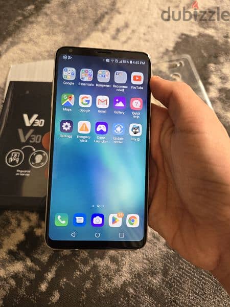 LG v30 64gb 4gb almost new condition 6
