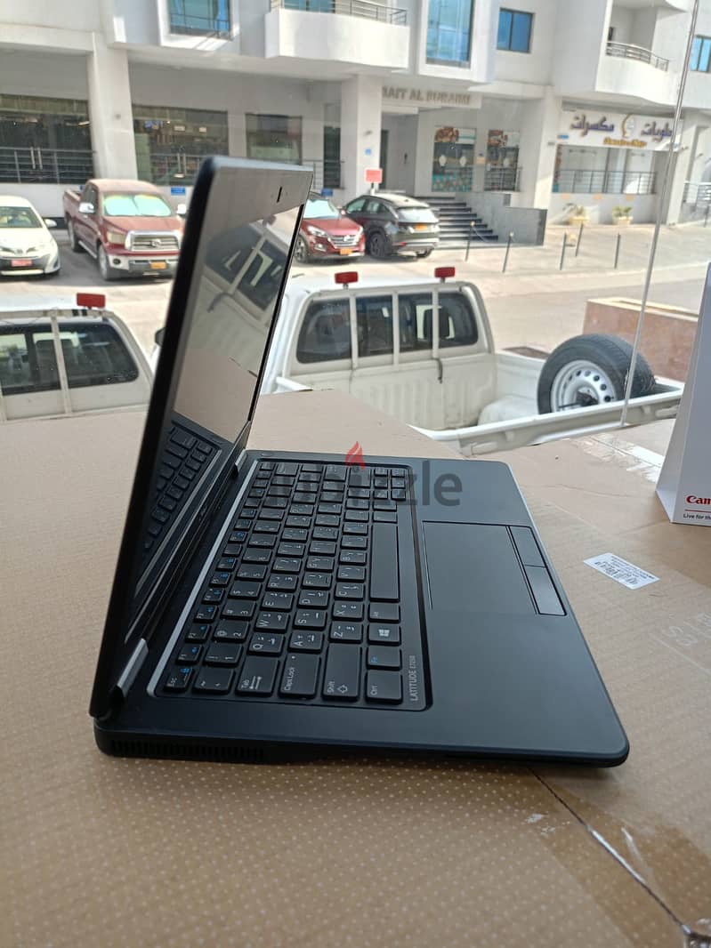 Dell Latitude 7250 Core i7 5th Generation Laptop 1