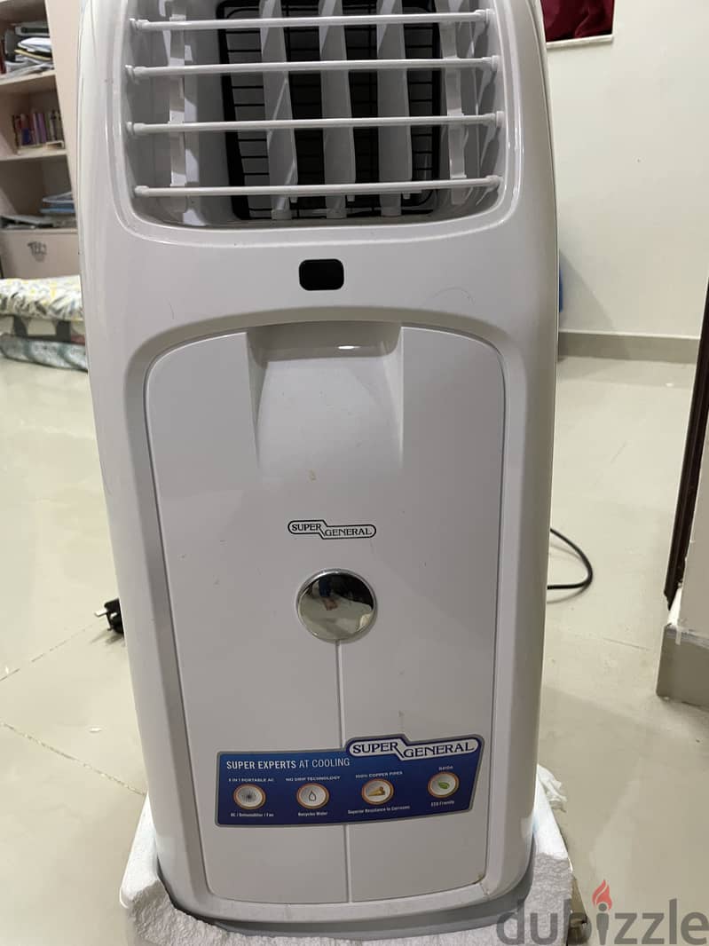 1 Ton Portable AC in almost New condition 3
