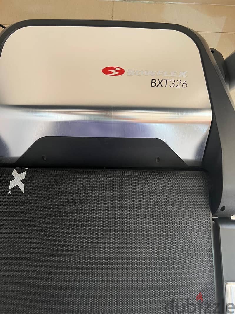 Treadmill (Bowflex BXT326) 4