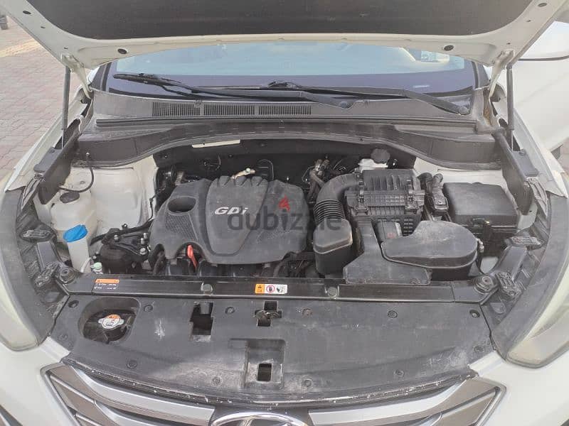 هيونداي سنتافي 2016 اقتصادية 4 سلندر

Hyundai SantaFe 2016, 4-cylinder 5