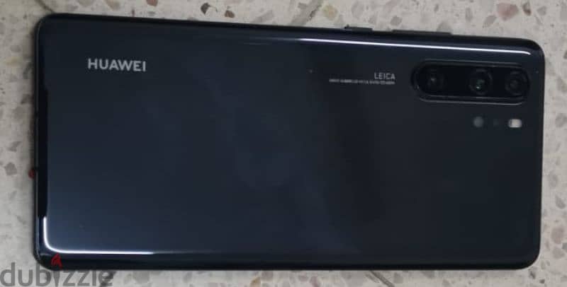 Huawei P 30 pro. ram 8gb rom 128 3