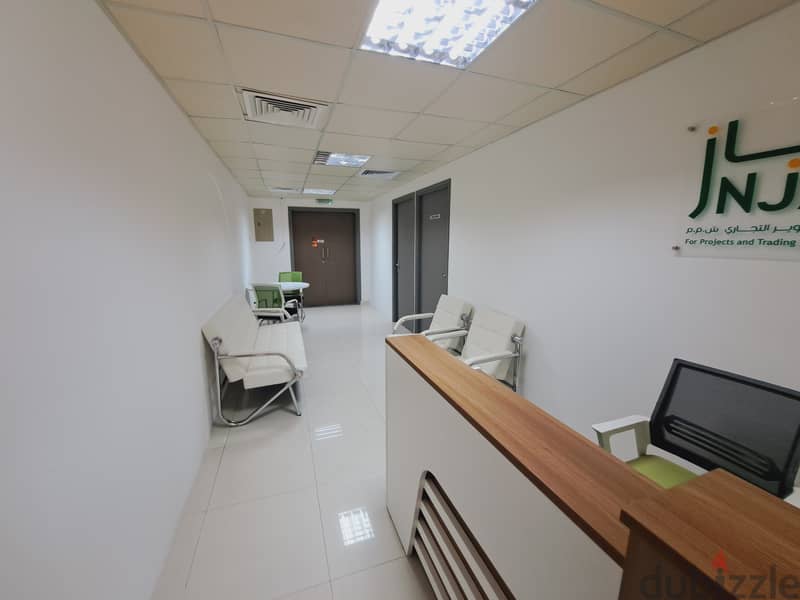 مكتب للايجار الغبره/Office for rent in Al Ghubra 5