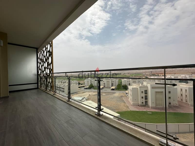 1 BR Stunning Penthouse Apartment in Muscat Hills 5