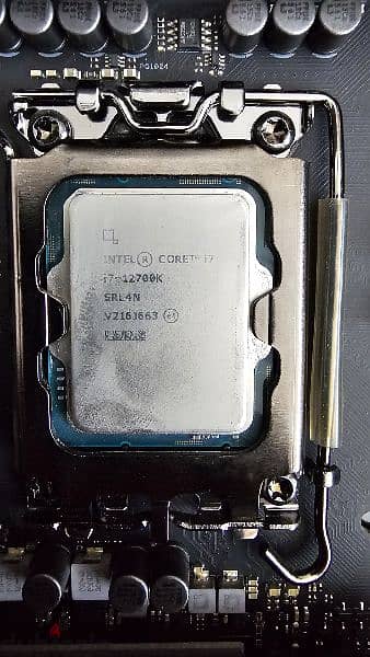 ROG Maximus Z690 Hero + Intel i7 12700K 3