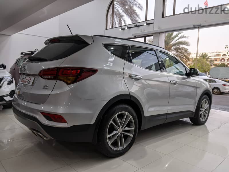 Hyundai Santa Fe full option 2017 for sale 4