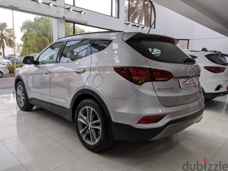 Hyundai Santa Fe full option 2017 for sale 5