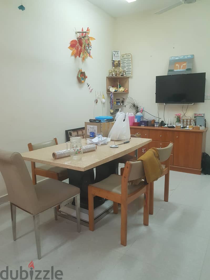 FULLY FURNISHED FLAT RENT MONTH OF JULY 3